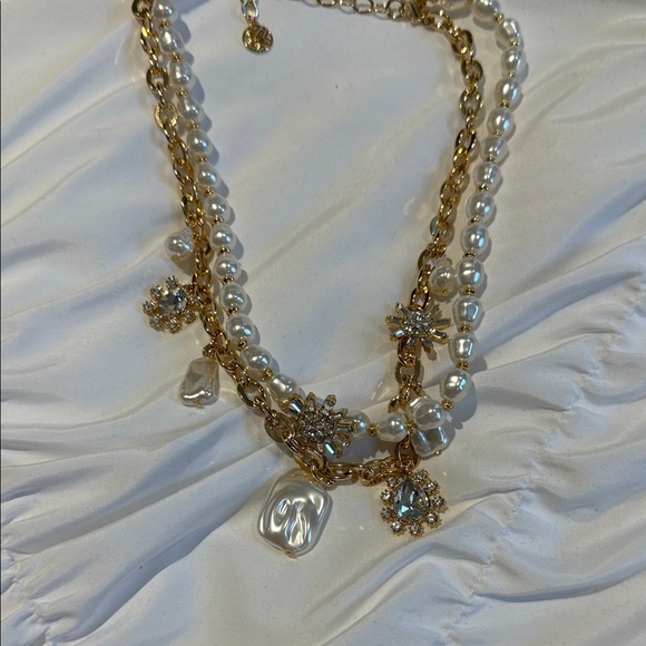 🌴 Lilly Pulitzer Garden Gems Statement Necklace SOLD OUT & BEAUTIFUL layers! - Picture 2 of 9